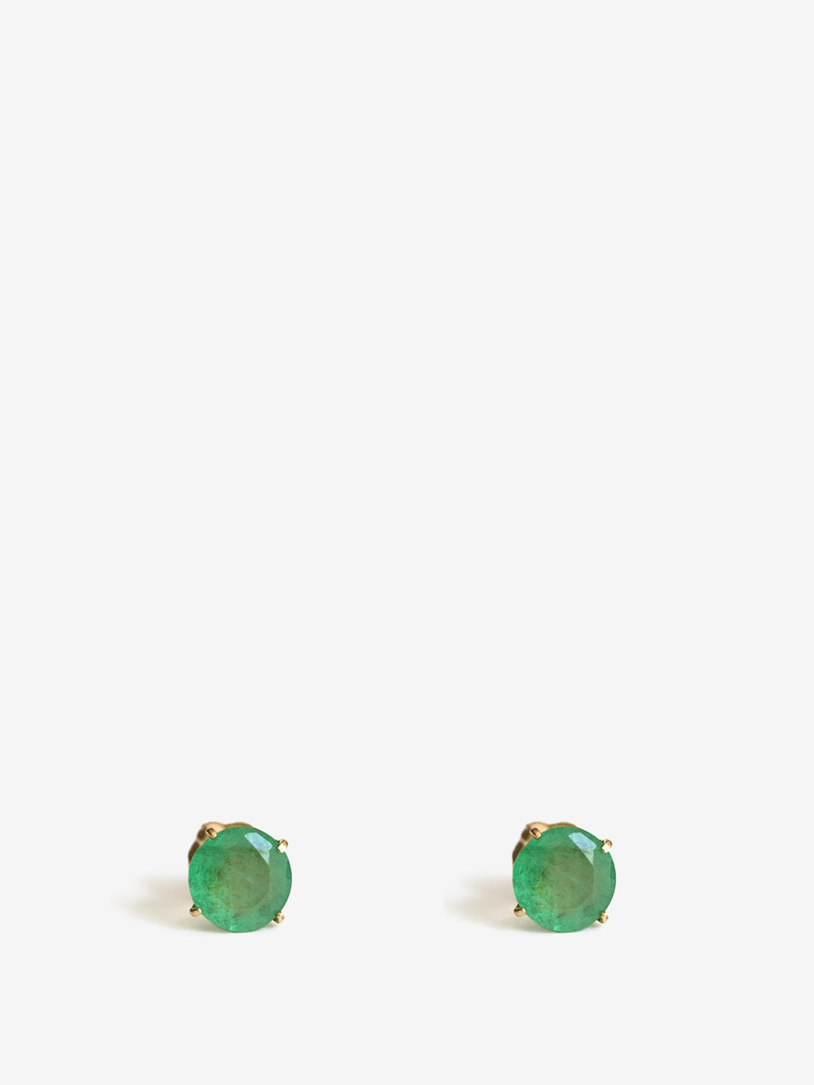  Emeralds Studs
